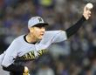 　７回、好リリーフを見せる及川（撮影・田中太一）