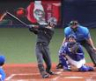 　５回、右前打を放つ中野（撮影・立川洋一郎）
