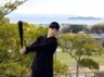 　三河湾を背に、バットを振る中野（撮影・山口登）