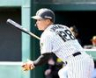　１回、適時打を放つ嶋村（撮影・高部洋祐）