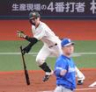 １回、左前打を放つ中野（撮影・立川洋一郎）