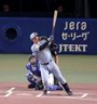 １回、先制ソロを放つ森下（撮影・立川洋一郎）