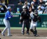 ５回、坂本は盗塁を狙う松尾をアウトにする（撮影・山口登）