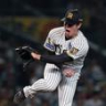 ７回、モンテロに中前打を許す石黒（撮影・西田忠信）
