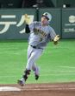 ５回、右中間にプロ入り１号となる２ランを放ち雄たけびをあげる立石（撮影・金田祐二）