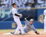 ５回阪神１死一塁、盗塁を決める阪神・梅野隆太郎＝ＺＯＺＯマリンスタジアム（撮影・山口登）
