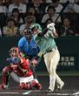 ６回、適時打を放つ立石（撮影・飯室逸平）