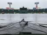 シートが張られている甲子園（撮影・西田忠信）