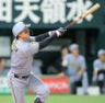 　６回、ソロを放つ森下（撮影・西田忠信）