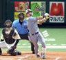 ５回、左越えに２ランを放つ立石（撮影・山口登）