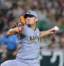 力投する先発の伊藤将（撮影・西田忠信）