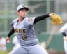 力投する先発の下村（撮影・西田忠信）