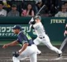 ７回、右前打を放つ代打・福島（撮影・立川洋一郎）