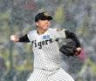 先発し力投する村上（撮影・山口登）