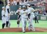 ７回途中、マウンドを降りる高橋（撮影・田中太一）