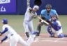 　３回、二塁打を放つ近本（撮影・立川洋一郎）