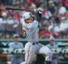 　４回、中前適時打を放つ立石（撮影・北村雅宏）