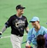 ＨＲダービーの１回戦を終え、笑顔を見せる佐藤輝（清宮幸）＝撮影・山口登