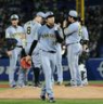 ６回途中で降板する才木（撮影・田中太一）