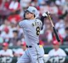 １４日の広島戦２回、凡打に倒れる佐藤輝（撮影・田中太一）