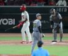 ６回、ファビアンに２ランを許す湯浅（撮影・山口登）