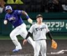 　６回、サノーに勝ち越し２ランを許す石井（撮影・山口登）
