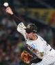 ８回から登板する石井（撮影・西田忠信）