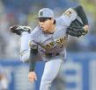 ９回に登板し力投する工藤（撮影・西岡正）