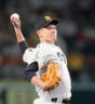 広島打線を相手に力投する大竹（撮影・立川洋一郎）