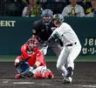 ５回、左前打を放つ梅野（撮影・立川洋一郎）