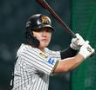 バットを構える前川（撮影・西田忠信）