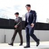 戦力外通告を受け球場を訪れた島田（左）と豊田（撮影・西田忠信）