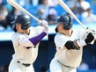 （左から）明大・岡田啓吾、榊原七斗