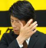 　２軍打撃コーチに就任する的場寛一氏は会見で感極まる（撮影・山口登）