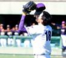 　３回、４点目を許し、天を仰ぐ天理大・的場（撮影・坂部計介）